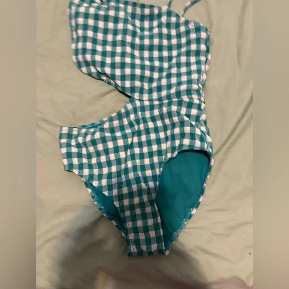 Wonder Nation Girl Shark Bite One-Piece Swimsuit (7/8) gently worn